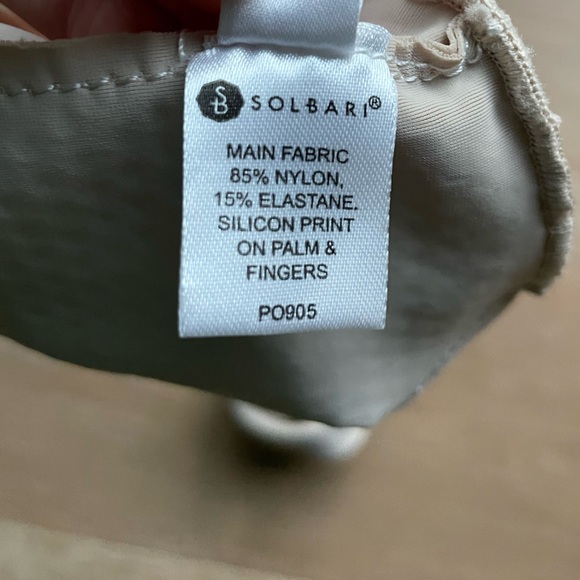 Solbari Fingerless Driving Gloves UPF50+ Sun Protection - Picture 5 of 5